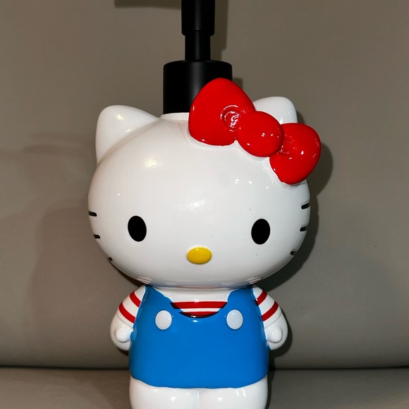 Sanrio Hello Kitty Ceramic Lotion Pump / Hand Soap Dispenser - Picture 2 of 5